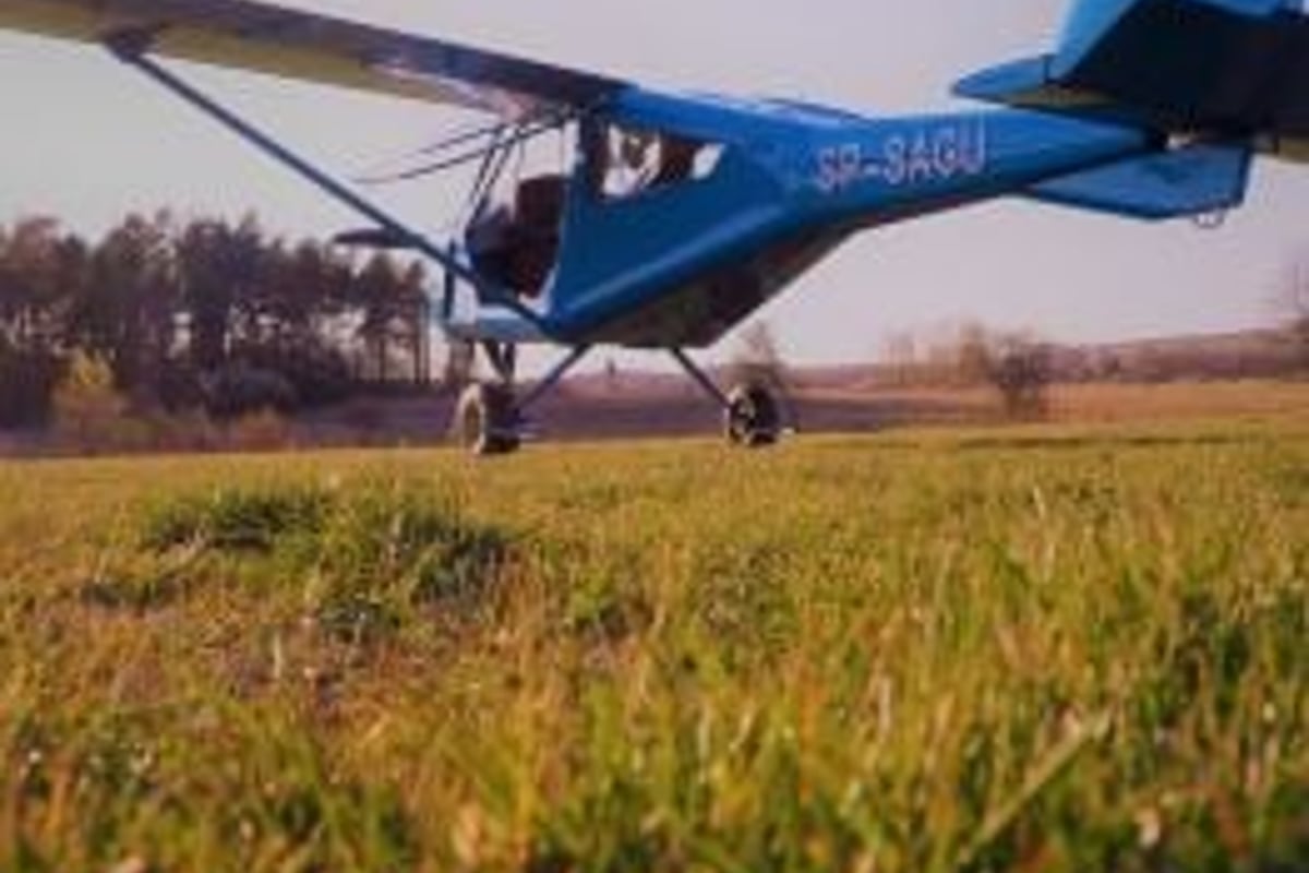 Widokowy lot samolotem ultralekkim Aeroprakt A-22 nad Tatrami