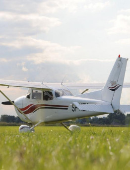 cessna 172, widok z tyłu