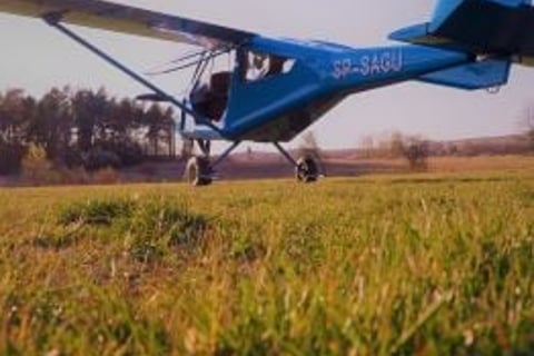 Widokowy lot samolotem ultralekkim Aeroprakt A-22 nad Tatrami