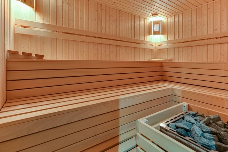 sauna fińska w strefie wellness