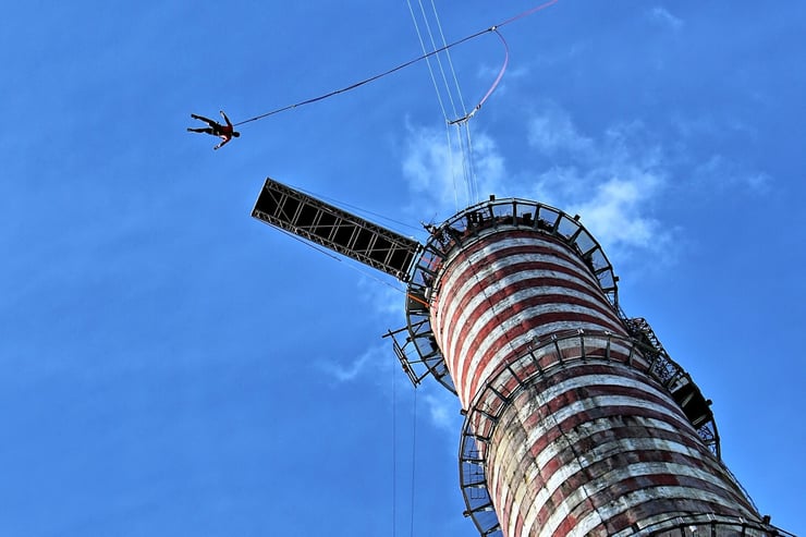 skok dream jump w szczecinie z wieży big tower