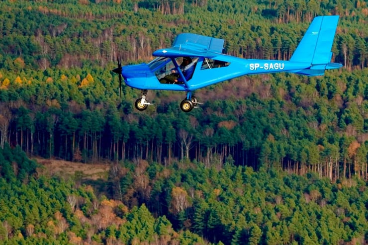 Lot widokowy samolotem dla dwojga nad lasami – Jura