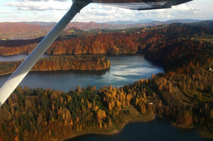 Bieszczady, widoki z lotu awionetką