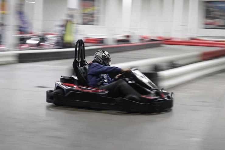 gokart na krytym torze